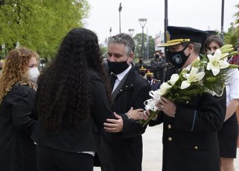 Felipe Miguel y D’Alessandro encabezaron homenaje a Policías de la Ciudad caídos en cumplimiento del deber