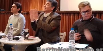 El Ministro porteño Jorge Macri respondió inquietudes a los vecinos de la Comuna 2