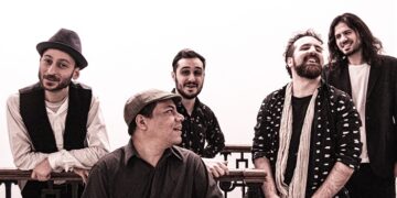 Compañeros del Vino estrena «Sos canción» en el CAFF