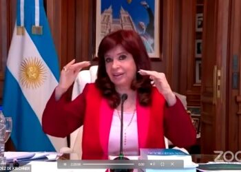 En su alegato, Cristina Fernández acusó a los fiscales de mentir «con calumnias y difamaciones»