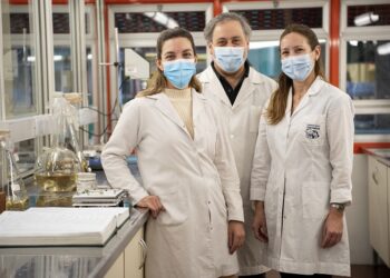 El Hospital Garrahan desarrolló y produjo medicamentos magistrales para bebés con VIH