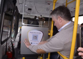 La Ciudad sigue ampliando canales de denuncia: presentó Códigos QR de Seguridad en colectivos