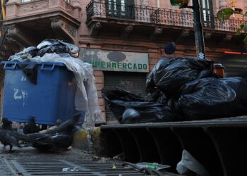 Comerciantes cuestionan las condiciones para implementar el sistema de recolección de basura en CABA