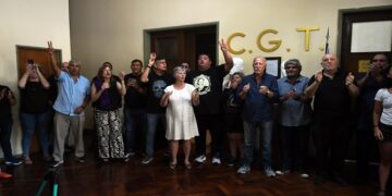 Homenajes a 73 años del natalicio del ex presidente, Nèstor Kirchner