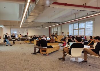 Encuentro sobre programación y educación en la Comuna 2