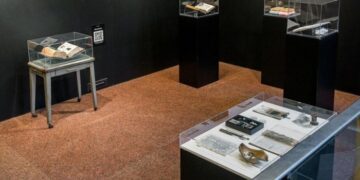 Se inauguró la muestra «Diccionar» en el Museo del libro y de la lengua