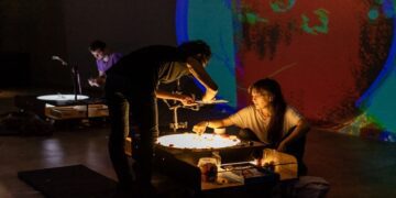 Volvieron las «Mesas lúdicas» al Cultural Borges con música en vivo