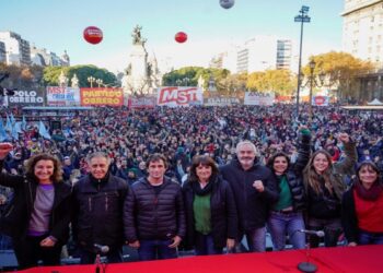 La lista del Frente de Izquierda encabezada por Gabriel Solano y Vilma Ripoll suma apoyo de diversos ámbitos sociales