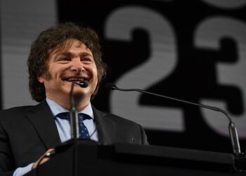 El precandidato a presidente, Javier Milei cerró, su campaña con un acto masivo en el Movistar Arena