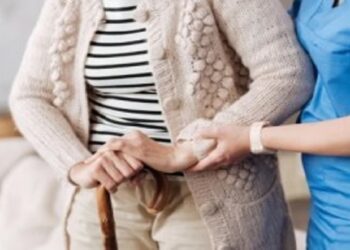 Alzheimer: Ejercicios y estimulación cognitiva como beneficios