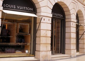 Louis Vuitton [Extended]:el Podcast que revelará los secretos de la emblemática casa de moda
