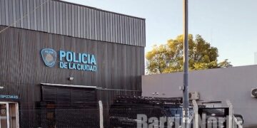 Presos se fugaron de una comisaría en Recoleta y uno fue recapturado