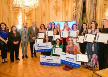 Se entregaron los premios “Científicas Que Cuentan” en la Embajada Francesa