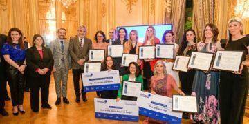 Se entregaron los premios “Científicas Que Cuentan” en la Embajada Francesa