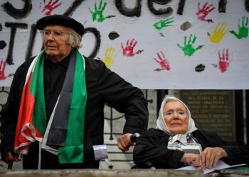 Manifestación frente al Congreso por bombardeos a la Franja de Gaza