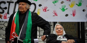 Manifestación frente al Congreso por bombardeos a la Franja de Gaza