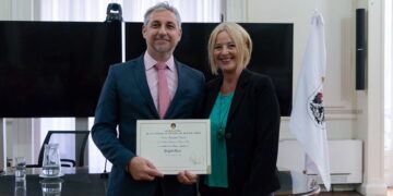 La Legislatura de la Ciudad distinguió al abogado Guido Risso