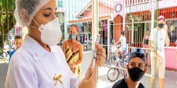La OMS pidió continuar con precauciones contra el COVID-19