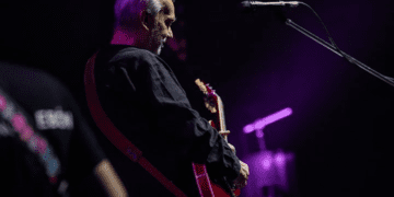 David Lebón lleva sus 50 años de trayectoria al Movistar Arena