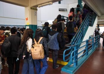 Comenzaron las clases en colegios secundarios de la Ciudad