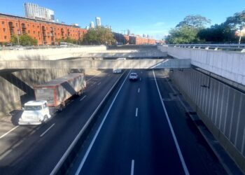 Paseo del Bajo: habilitado al tránsito liviano para los fines de semana