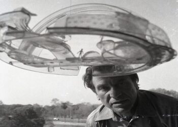 Inauguración: Gyula Kosice Intergaláctico