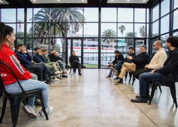 La Ciudad anunció un plan para prevenir adicciones en jóvenes