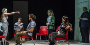 Continúa el éxito de «Personas, lugares & cosas»