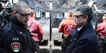 Cómo funcionan las pistolas BYRNA, las nuevas armas de letalidad reducida que sumó la Policía porteña