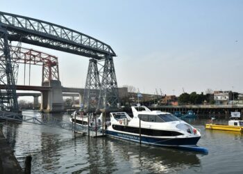 El Riachuelo vuelve a ser navegable tras los trabajos de saneamiento