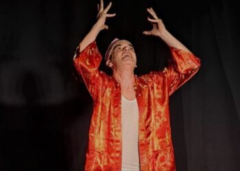 “Vistiendo sombras” se presenta en Espacio de Teatro Boedo XXI