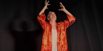 “Vistiendo sombras” se presenta en Espacio de Teatro Boedo XXI