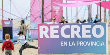 Turismo: La Provincia inauguró paradores ReCreo en Miramar y Villa Gesell