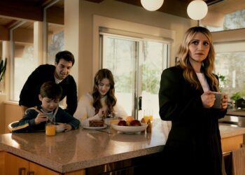 Paramount+ revela el teaser trailer y la fecha de estreno de «Happy Face»: asesino en serie, su próxima serie original