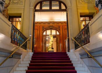 El Palacio Errázuriz Alvear fue diseñado en 1911 por el arquitecto René Sergent