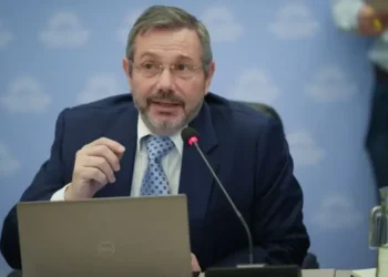 El Gobierno desplazó al titular de Anses, Mariano de los Heros