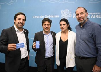 La Provincia presentó el programa Medicamentos Bonaerenses