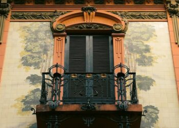 La Casa de los Azulejos, esa particular arquitectura de coloridos armónicos
