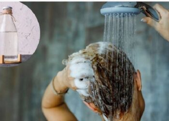 Los efectos de lavar el cabello con vinagre blanco