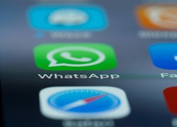 El silencio en los grupos de WhastsApp ¿Qué significa cuando alguien no responde?