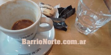 Quienes toman dos tazas de café bien preparado por día tienen hasta un 30% menos riesgo de morir