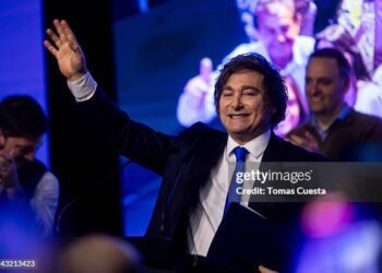 Javier Milei evalúa impulsar la reforma constitucional para extender el mandato presidencial a 6 años