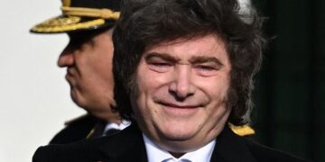 Según una reciente encuesta, la sociedad desaprueba la reelección de Javier Milei